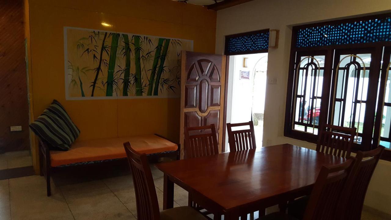 Hostel The Backpack Hub At Weligama Exterior foto