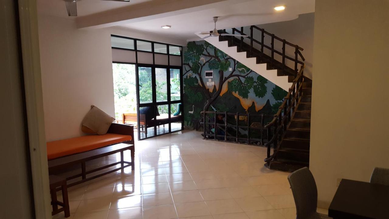 Hostel The Backpack Hub At Weligama Exterior foto