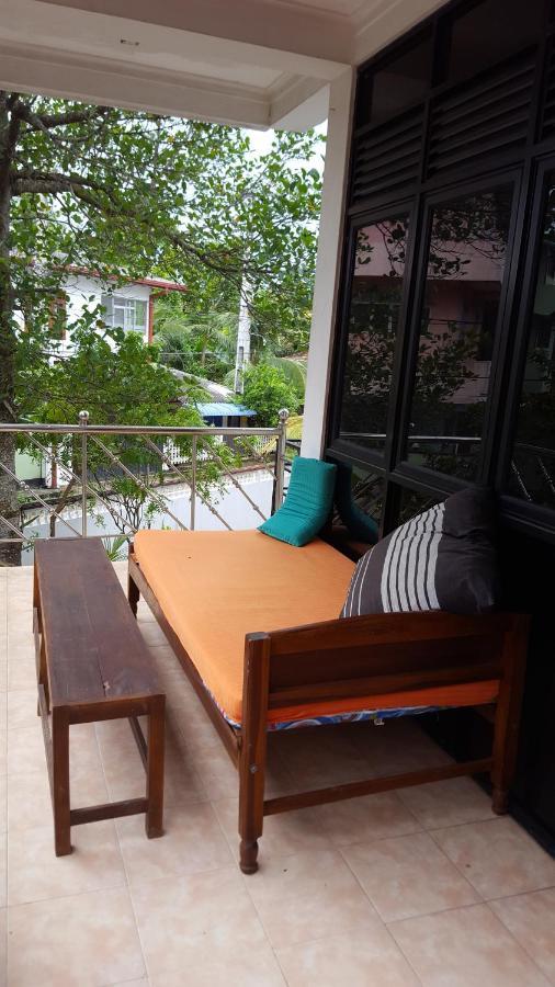 Hostel The Backpack Hub At Weligama Exterior foto