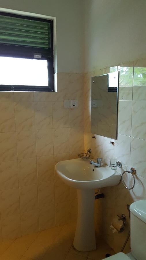 Hostel The Backpack Hub At Weligama Exterior foto