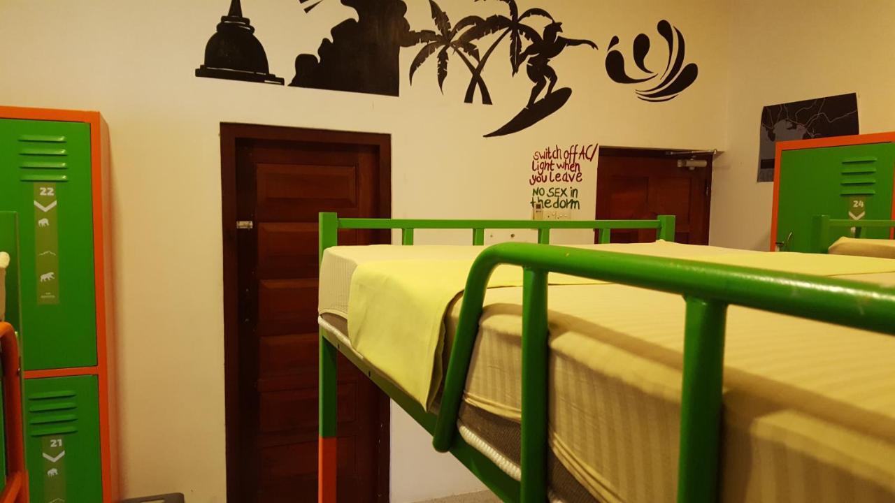 Hostel The Backpack Hub At Weligama Exterior foto