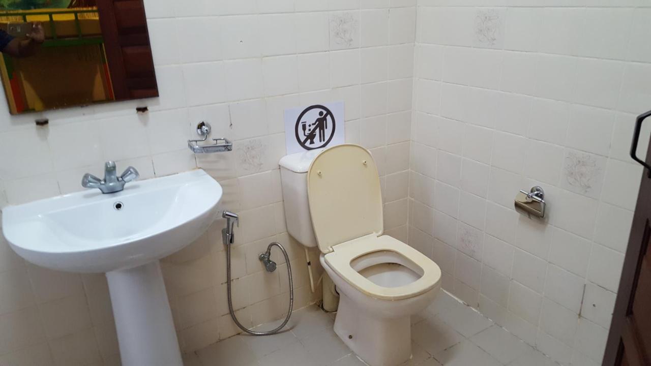 Hostel The Backpack Hub At Weligama Exterior foto