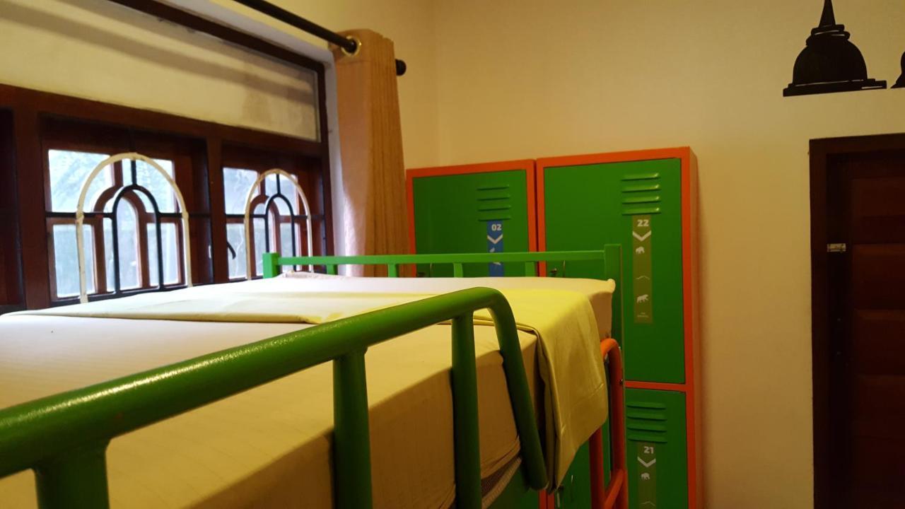 Hostel The Backpack Hub At Weligama Exterior foto