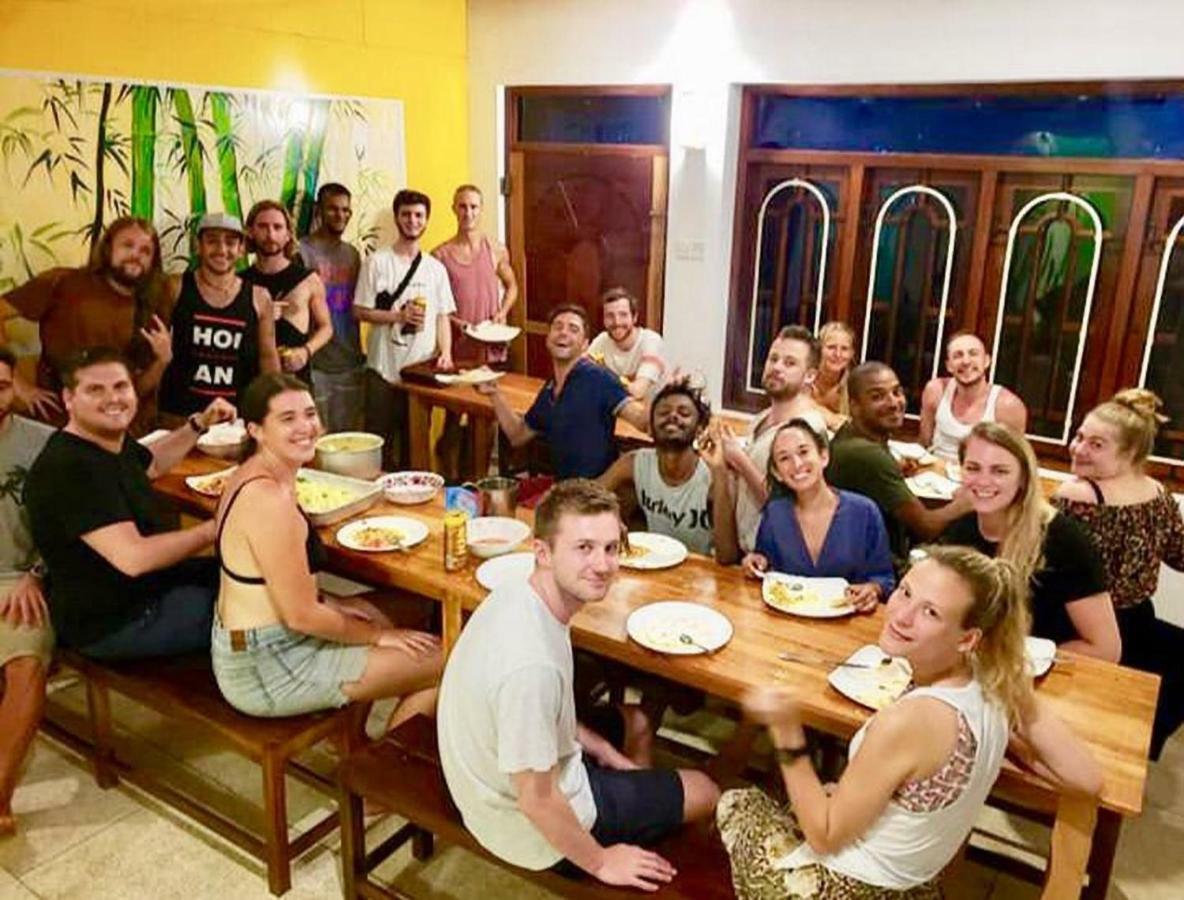 Hostel The Backpack Hub At Weligama Exterior foto